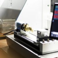 Makera Carvera – 4.º eje