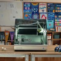 Makera Carvera – volumen de trabajo 360x240x140 mm