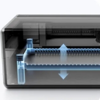xTool X1 con base AutoLift para ajustar la altura de la plataforma de trabajo