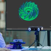 Revopoint MetroX Pro plataforma giratoria automática